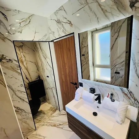Apartment 3 Pieces En Coeur De Cannes